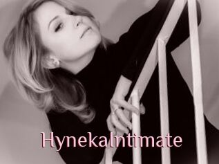 HynekaIntimate