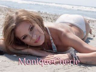 MoniqueCherie