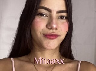 Miiaaxx