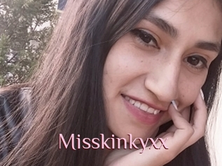 Misskinkyxx
